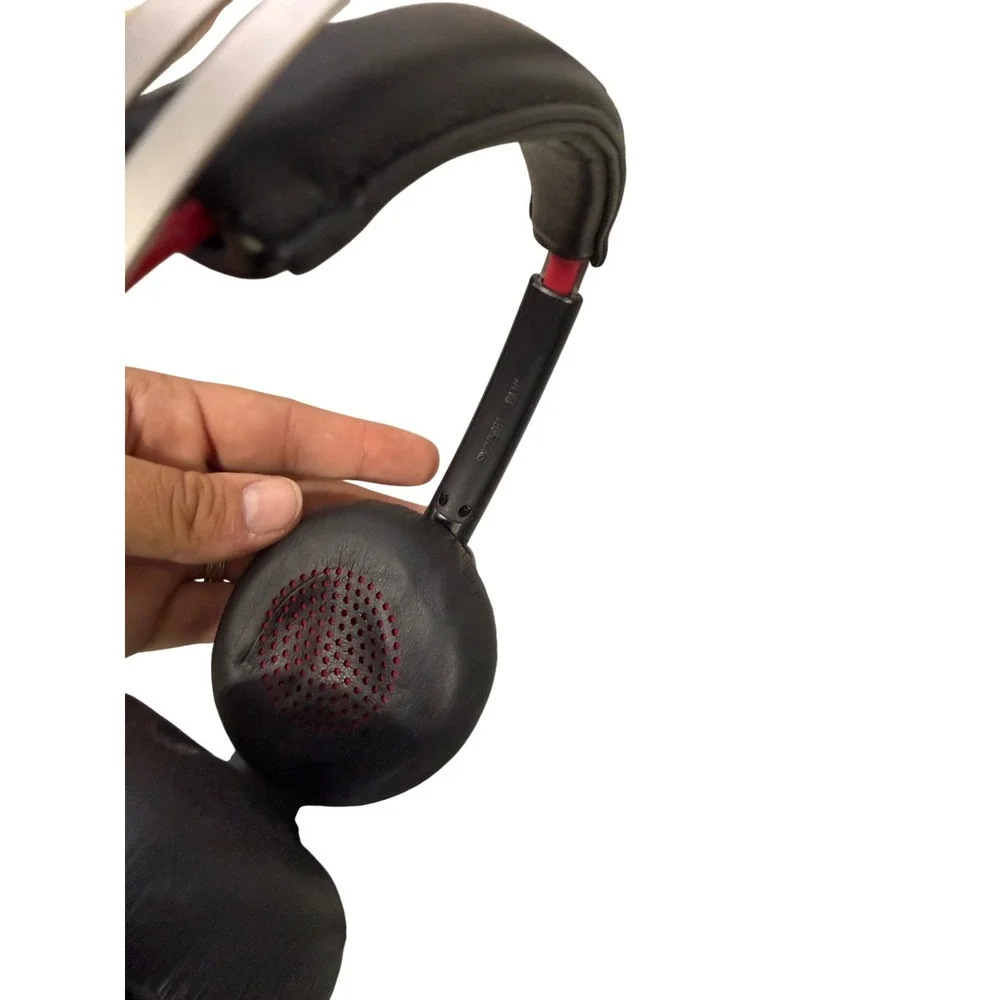 Plantronics Voyager Focus UC B825 Wireless Bluetooth Headset with Charging Stand